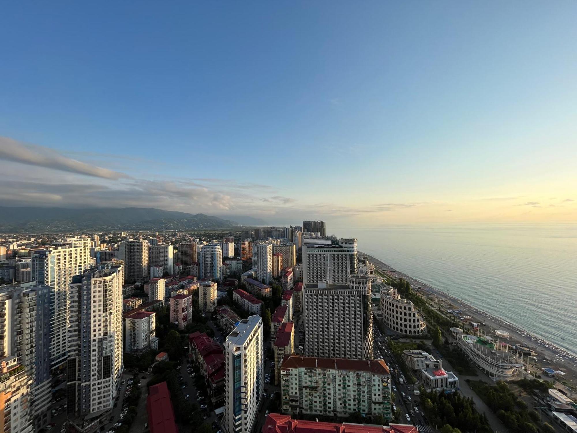 Orbi City Sun Tower 43 Floor Batumi Exterior foto